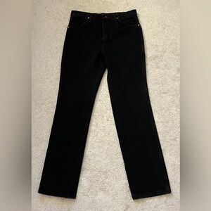 Wranglers Slim Fit Cowboy Cut 33x34 Black Jeans